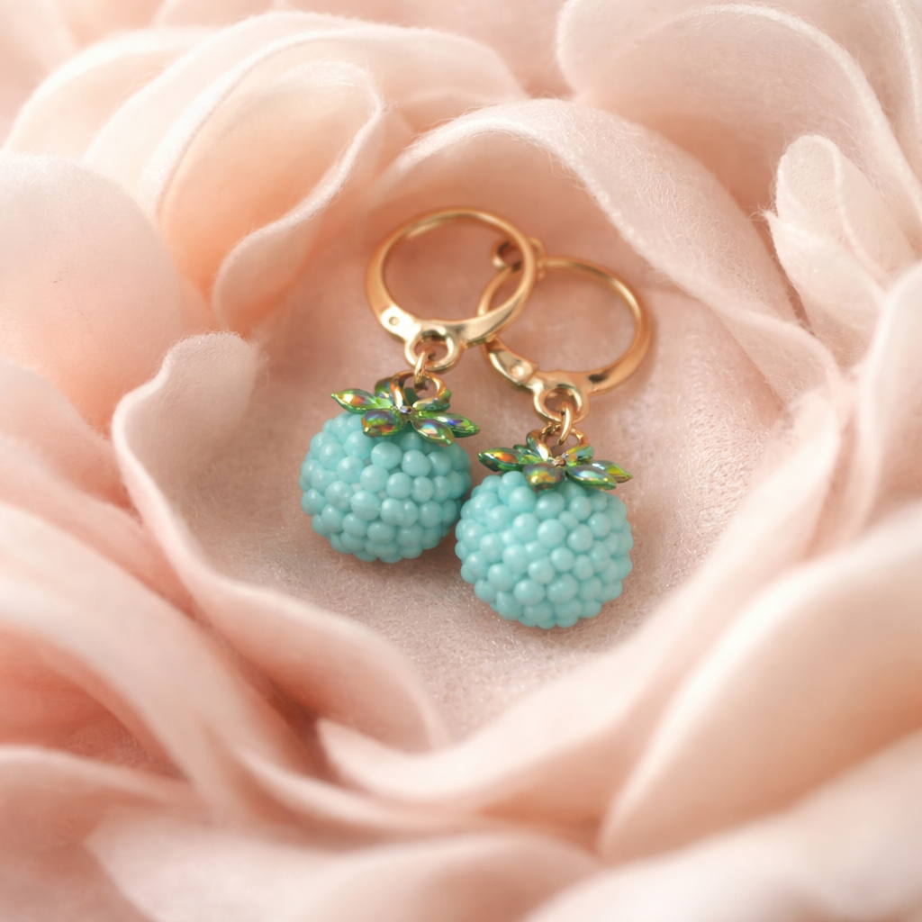Turquoise pineapple