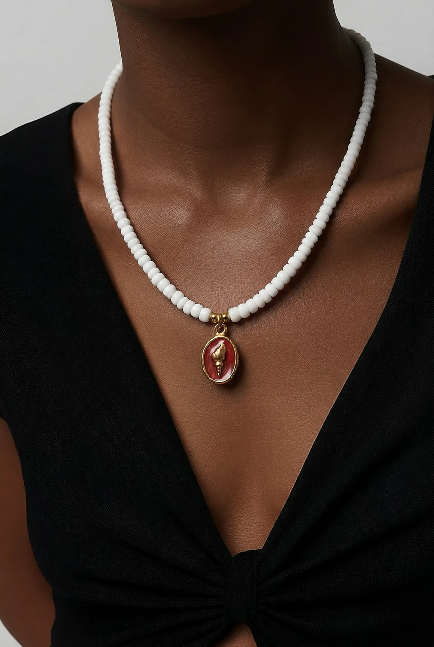 Gaia necklace ( red )