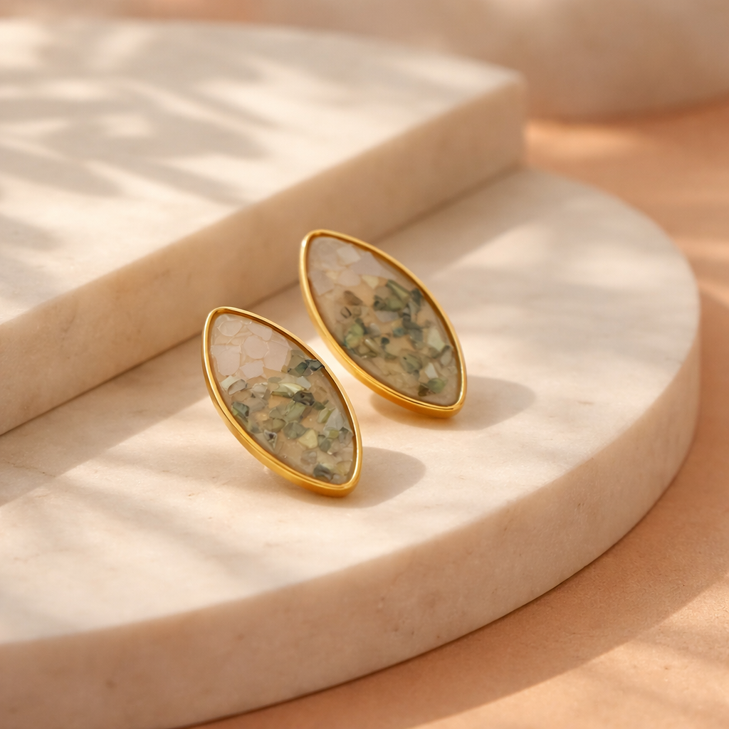Dorian’s earrings (green)