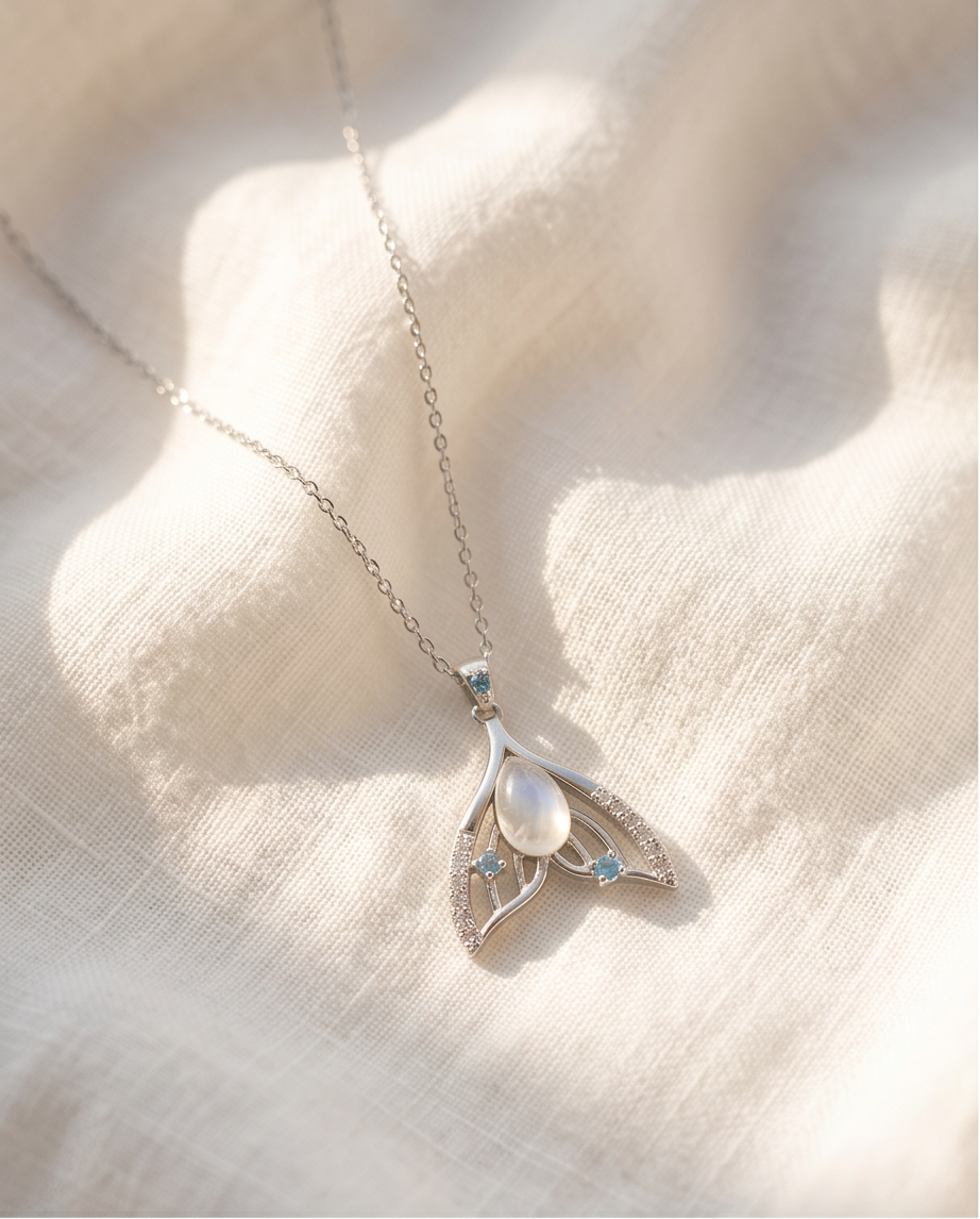 Lindin necklace (silver)