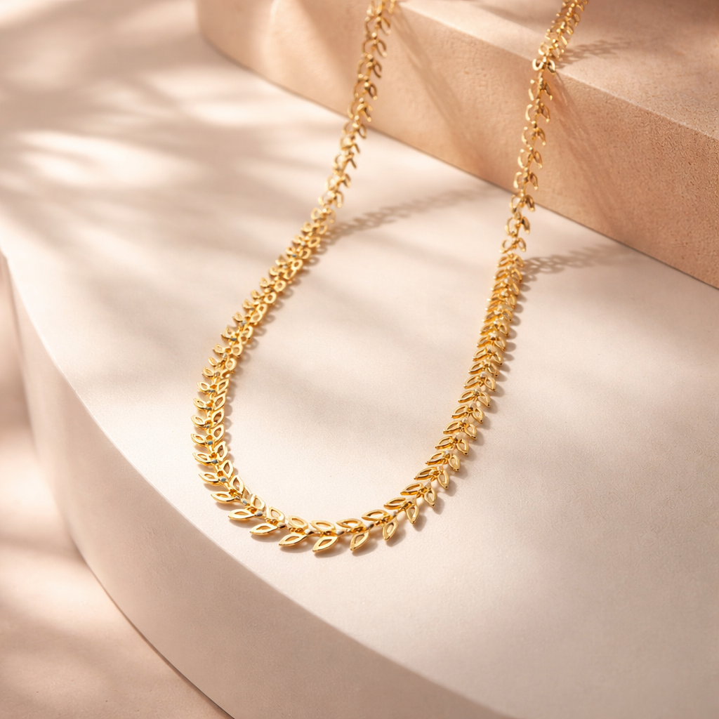 Leave necklace