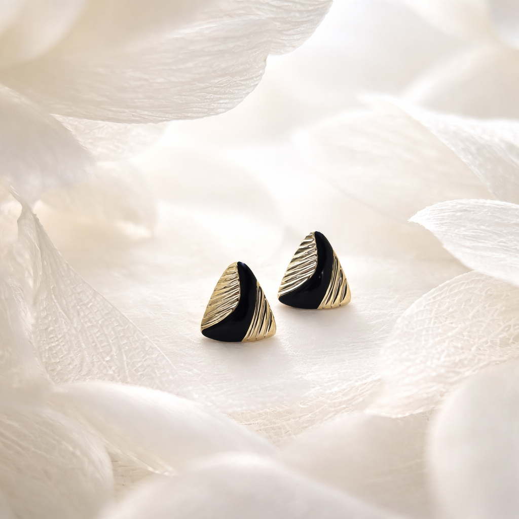 Triangle earrings
