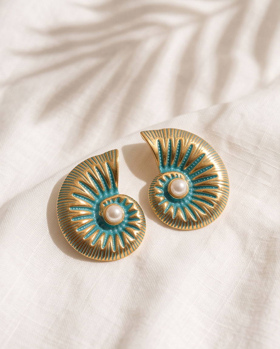 Big mikonian seashell earrings
