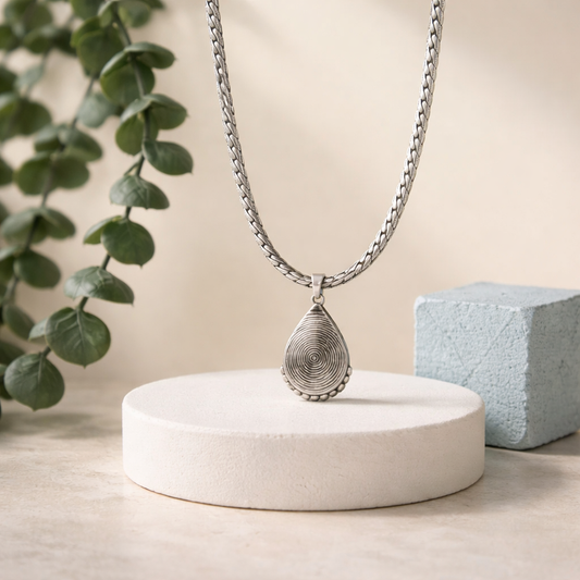Kara Necklace