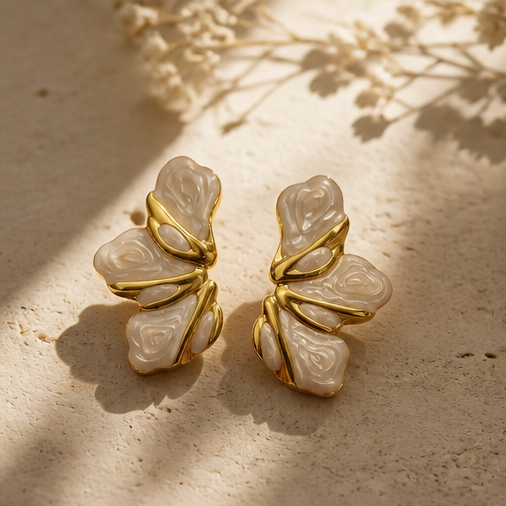 Beige flower