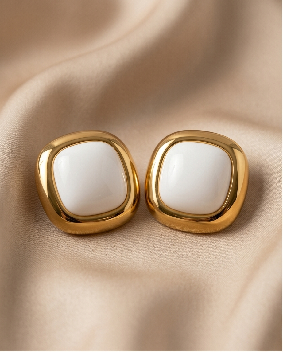 Diana earrings (white)