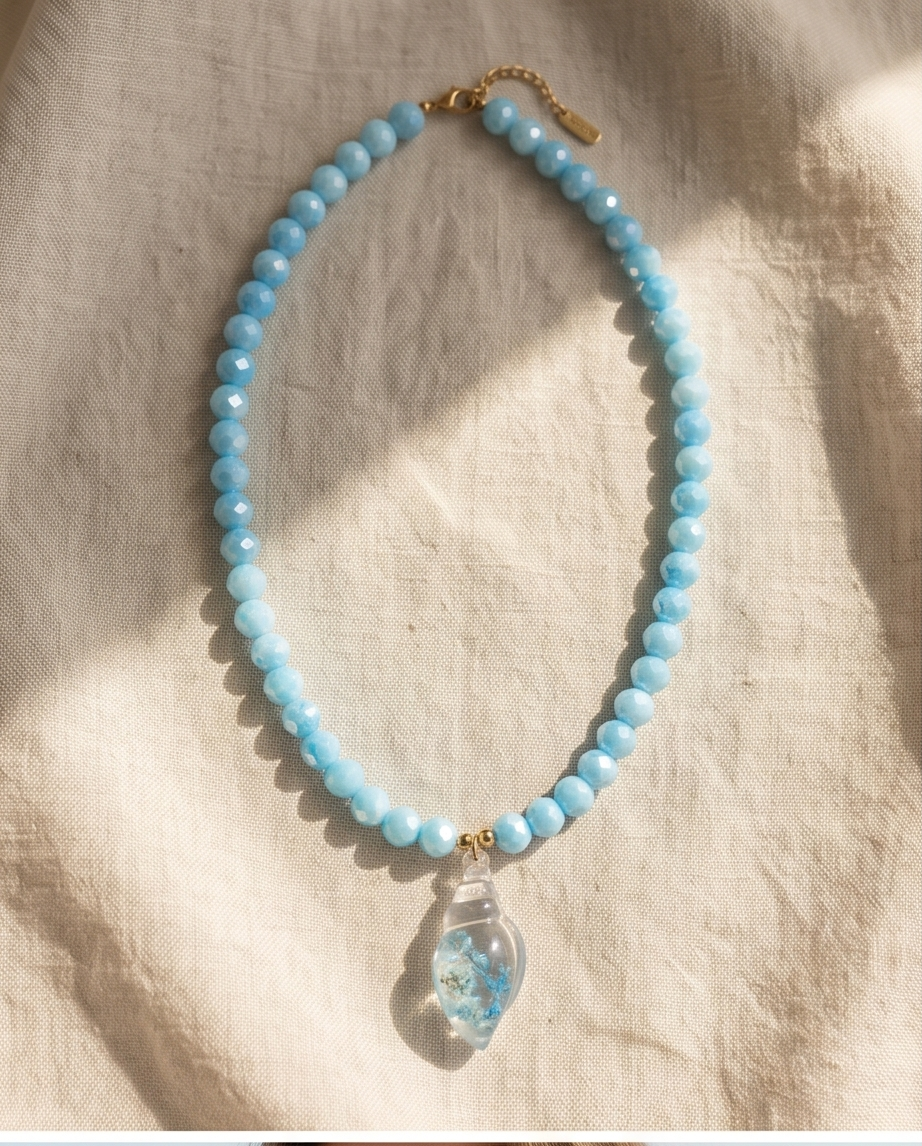 Paxoi necklace (blue)