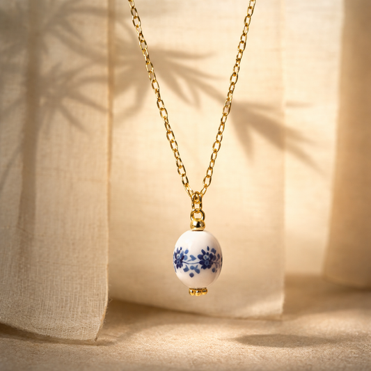Dione necklace