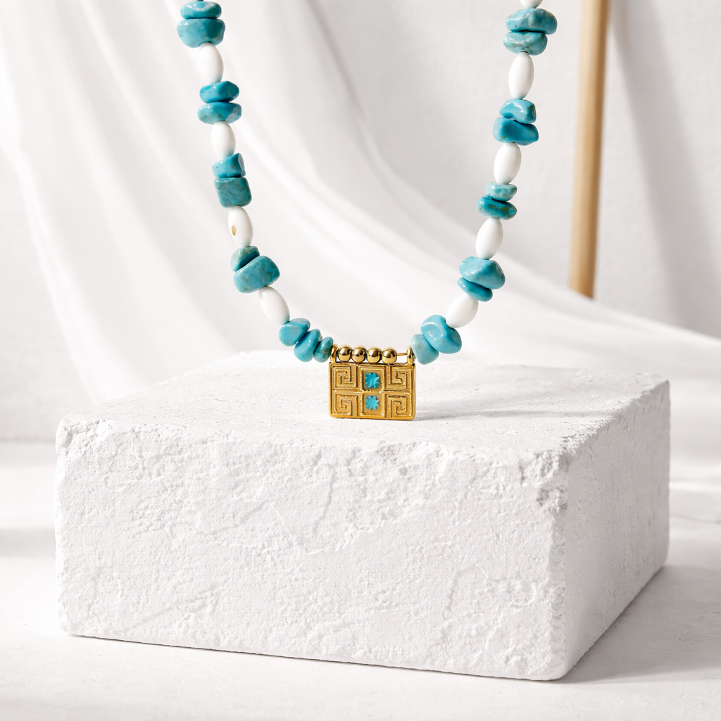 Flip necklace