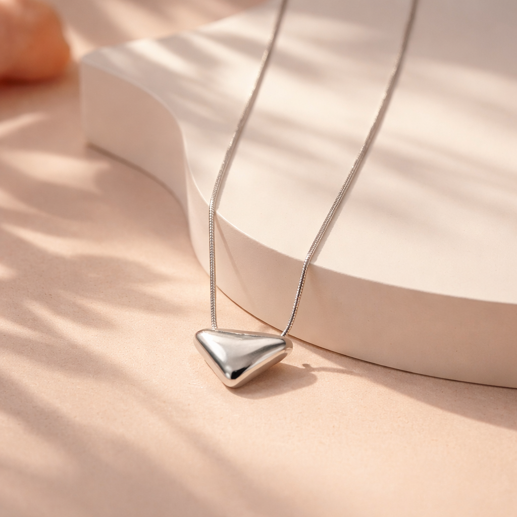 Ezia necklace