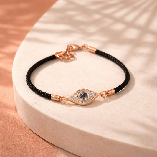 The eye bracelet