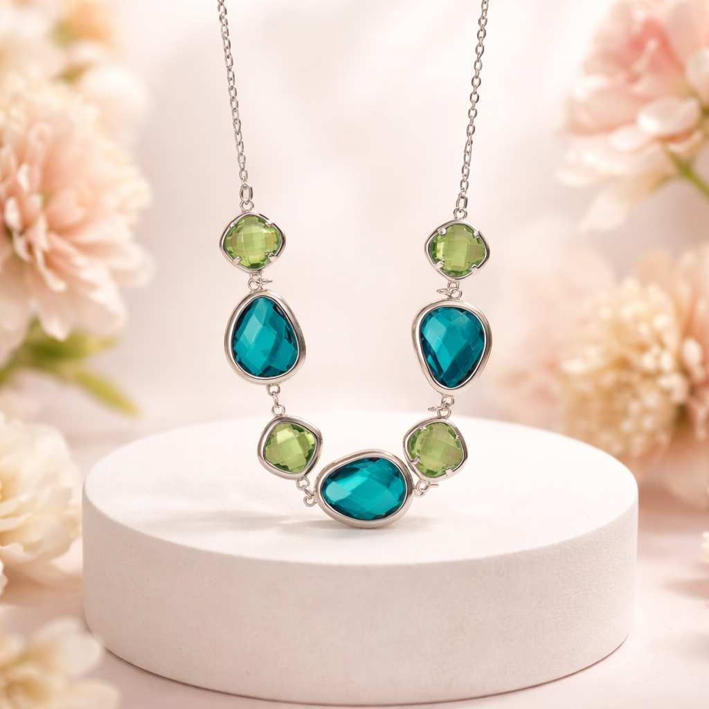 Medina necklace (green)