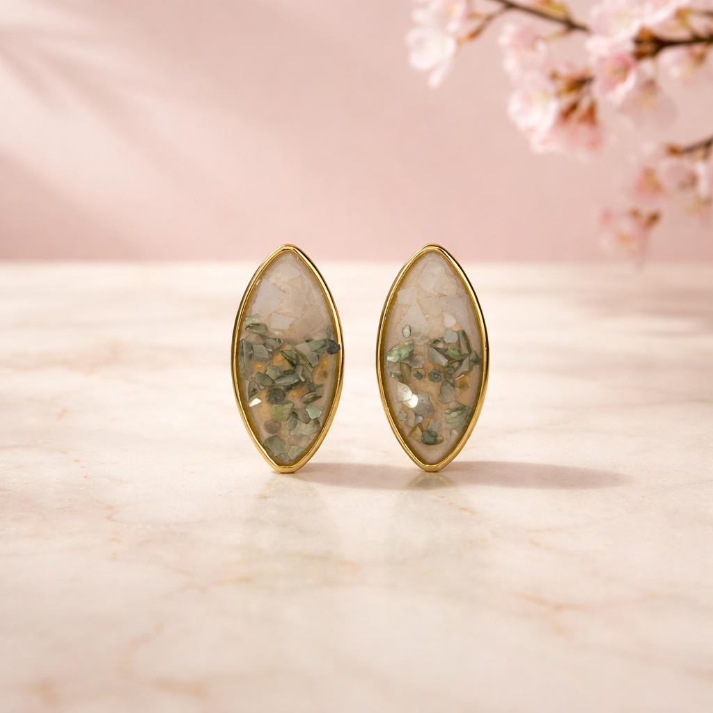 Dorian’s earrings (green)